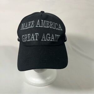 MAKE AMERICA GREAT AGAIN CAP TRUMP NEVER‎ SURRENDER MAGA EMBROIDERED BLACK/GRAY